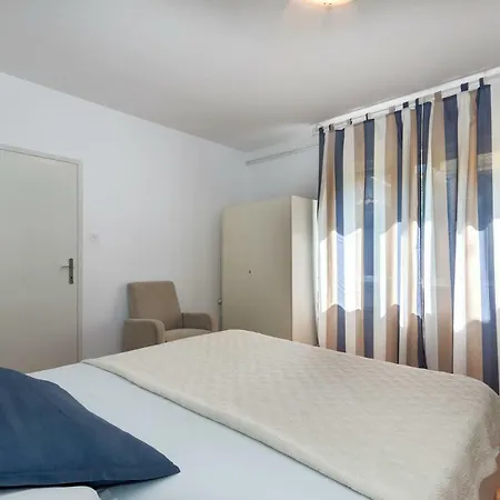 Ariana Vendégház 3*