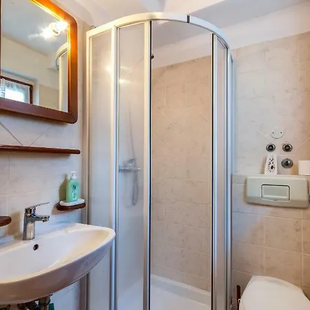 Ariana Vendégház Póla